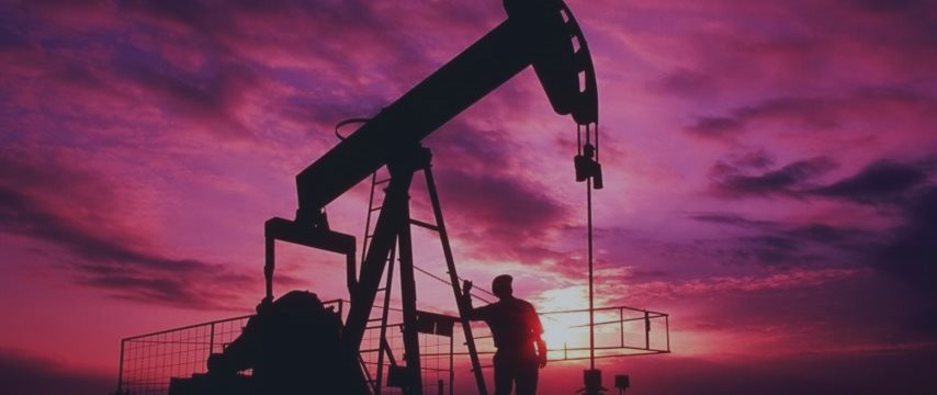 Цена на нефть упала ниже 28 долларов за баррель