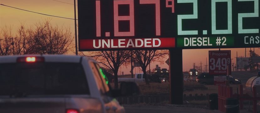 Preço baixo do petróleo pode criar ciclo vicioso na economia dos EUA