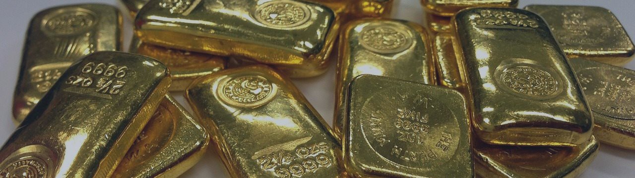 Золото и платина выросли на азиатской сессии