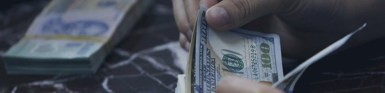 Курс доллара на Мосбирже поднялся до 68,08 рубля