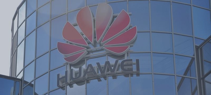 Huawei столкнулась с онлайн-штормом в Китае