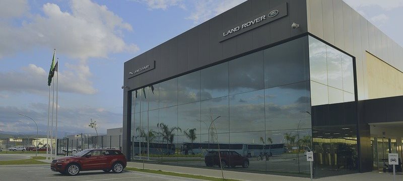 Jaguar Land Rover сокращает 10% штата на британском заводе