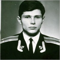 Александр Комар