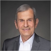 William  Tucker