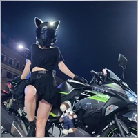 我是王小Q W